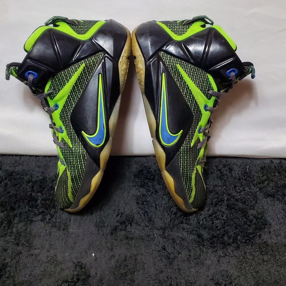 7y lebrons
